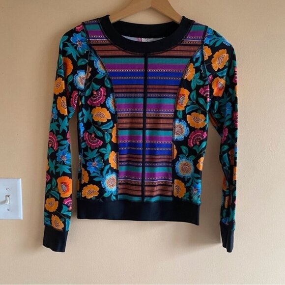 Body Glove Woman XS  Rash Gaurd Long Sleeve Crew Neck‎ Tropical Shirt UPF 50+ - Picture 2 of 13